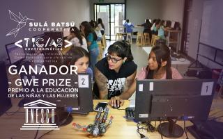 Cooperativa Sulá Batsú obtuvo el Premio UNESCO de educación de las niñas y las mujeres (GWE por siglas en Inglés) por la labor con su programa TIC-as en la región centroamericana con la iniciativa de "La Voz de las chicas del Centro de América"