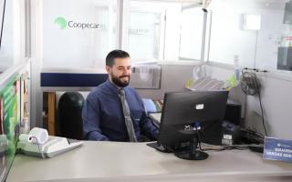 Coopecar R.L., es una destacada cooperativa de ahorro y crédito ubicada en Zarcero. Desde su fundación el 29 de septiembre de 1968, ha crecido hasta contar con más de 5,400 asociados, ofreciendo una amplia gama de productos y servicios financieros adaptados a las necesidades de sus miembros.